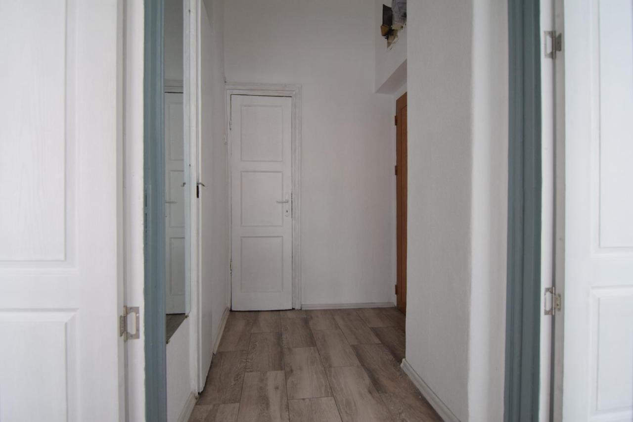 Apartamento Resedinta Balcescu Bucarest Exterior foto