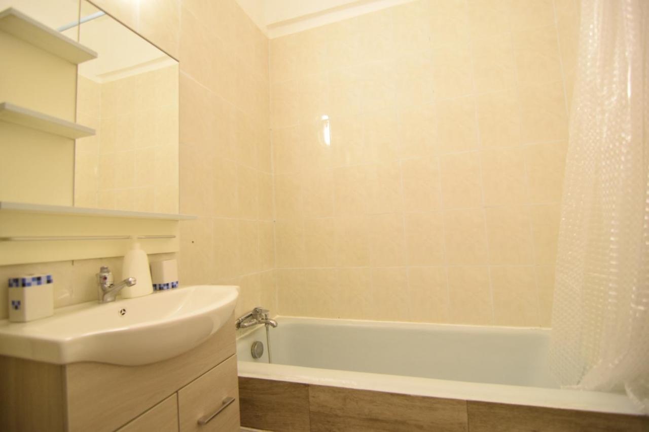 Apartamento Resedinta Balcescu Bucarest Exterior foto